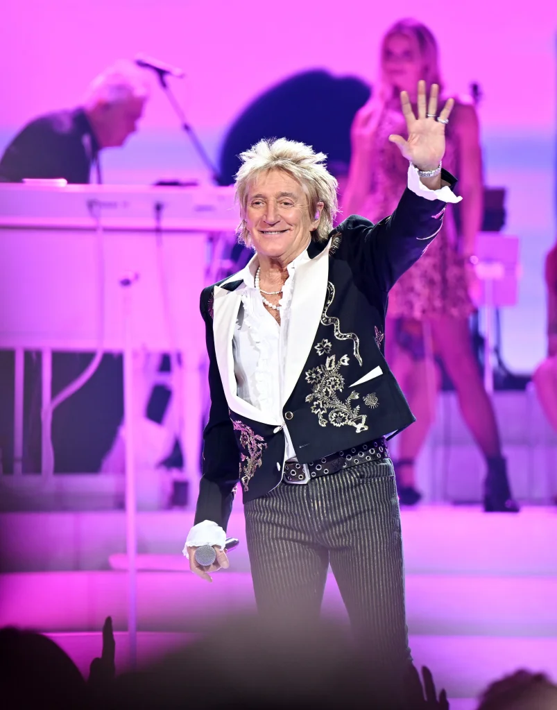 Rod Stewart: The Final Encore tour | Vinyl Room Upgrade
